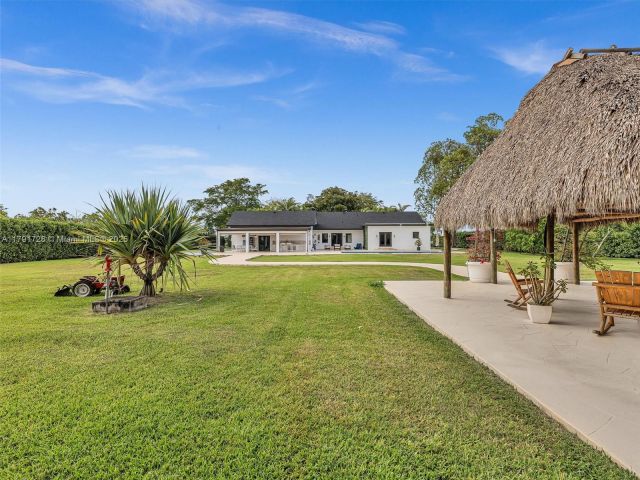 Home for sale at 21411 SW 248th St - photo 5867168