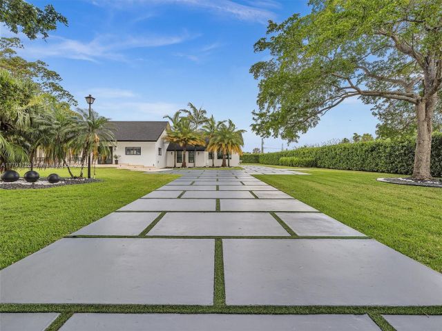 Home for sale at 21411 SW 248th St - photo 5867181