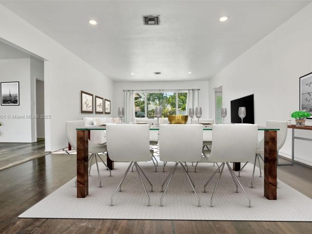 Home for sale at 2019 NE 31st Ave - photo 5954979