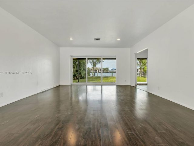 Home for sale at 2019 NE 31st Ave - photo 5954982