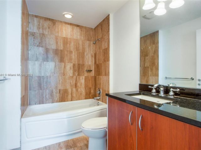 Apartment for sale  Unit #L-432 - photo 5858420