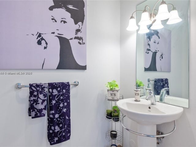 Apartment for sale  Unit #L-432 - photo 5858424