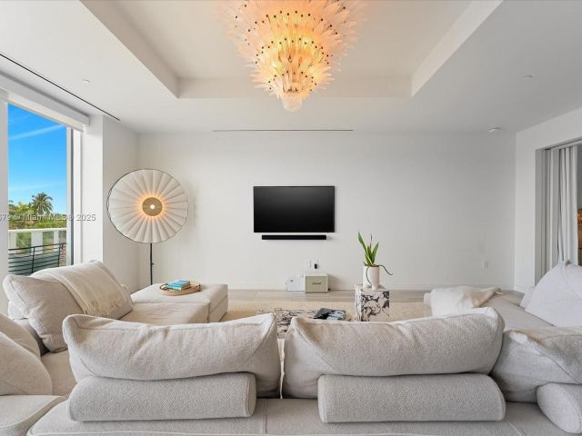 Apartment for sale  Unit #316 - photo 5925319