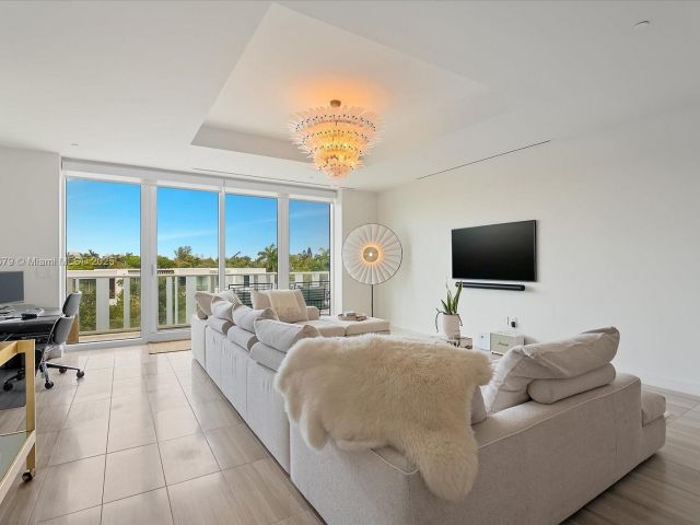 Apartment for sale  Unit #316 - photo 5925320