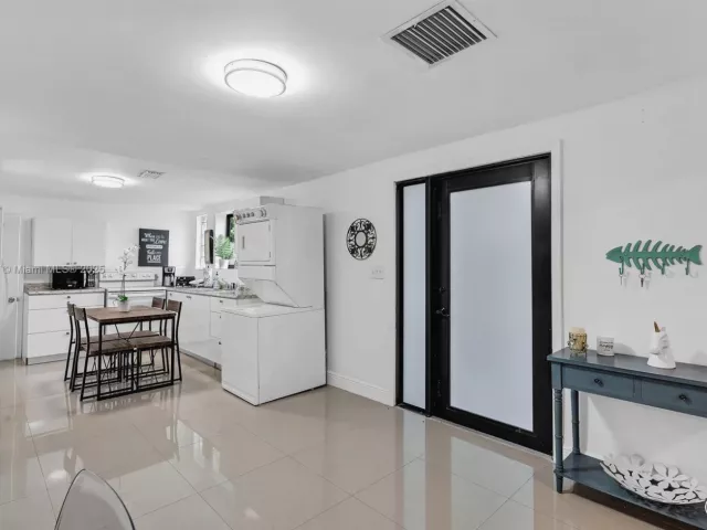 3-bedroom home for rent in Miami -  - MondialRealty