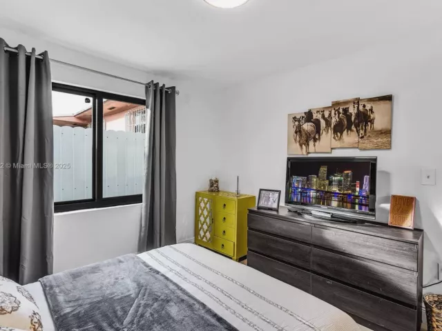 3-bedroom home for rent in Miami -  - MondialRealty