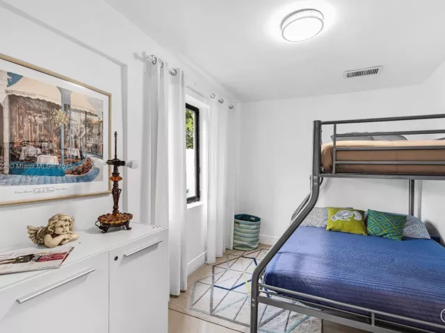 3-bedroom home for rent in Miami -  - MondialRealty