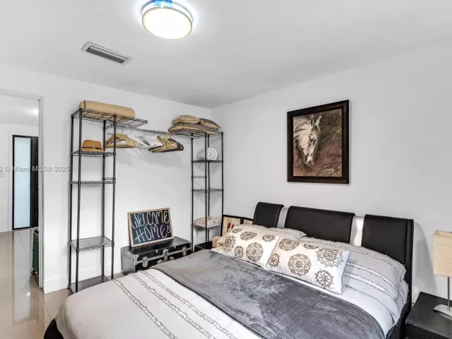 3-bedroom home for rent in Miami -  - MondialRealty