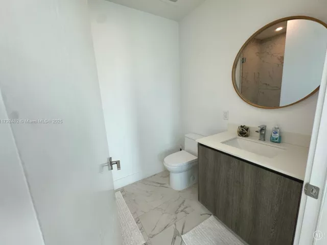 Apartment for rent  Unit #902 - photo 5910748