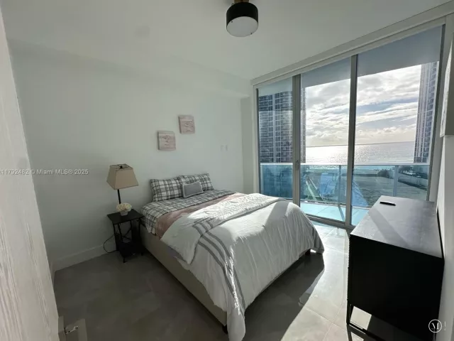 Apartment for rent  Unit #902 - photo 5910749