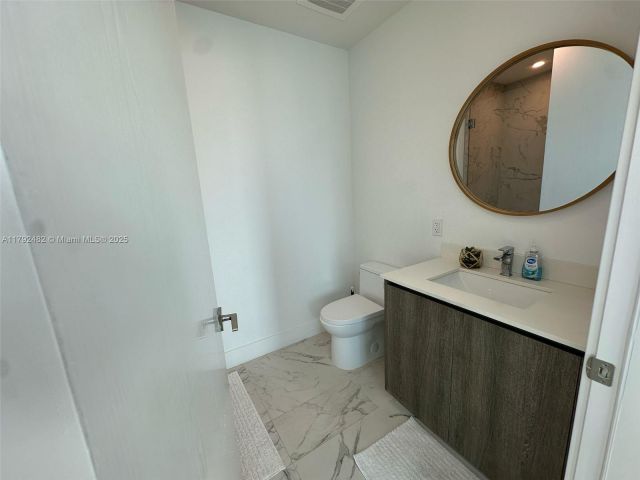 Apartment for rent  Unit #902 - photo 5910748