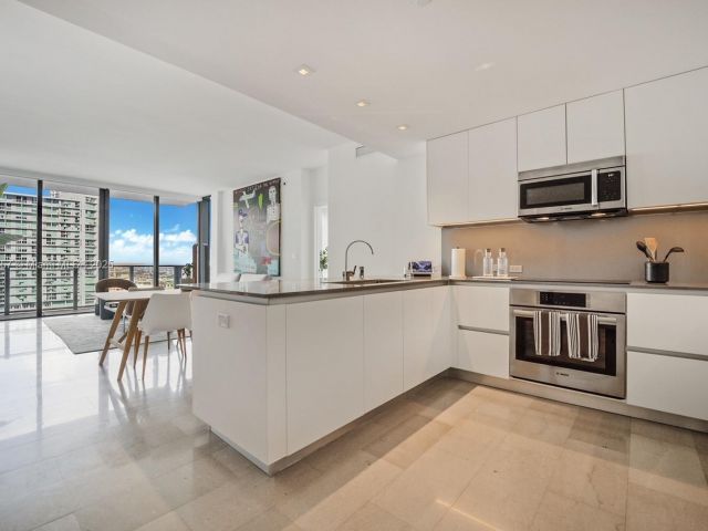 Apartment for sale  Unit #1204 - photo 5913172