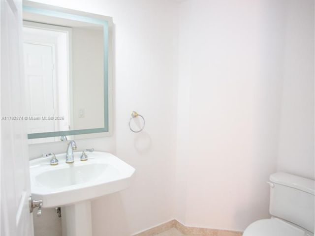 Apartment for sale  Unit #3109 - photo 5929235