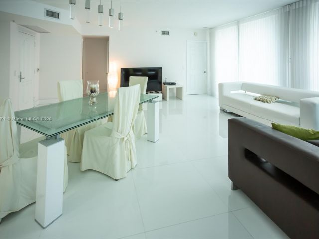 Apartment for sale  Unit #3109 - photo 5929242