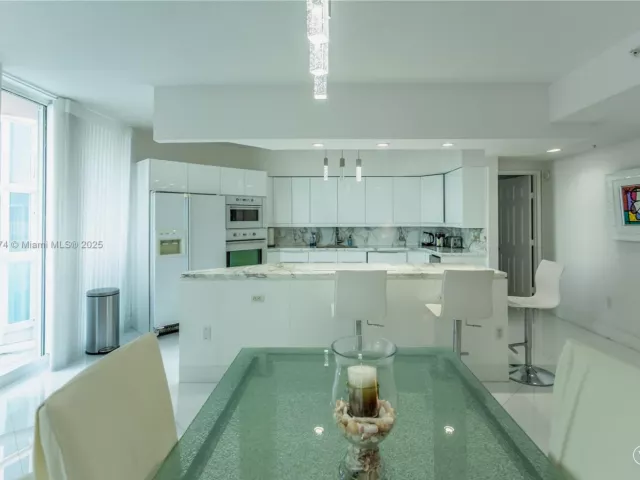 Apartment for sale  Unit #3109 - photo 5929238