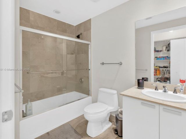 Apartment for sale  Unit #2-510 - photo 5929133