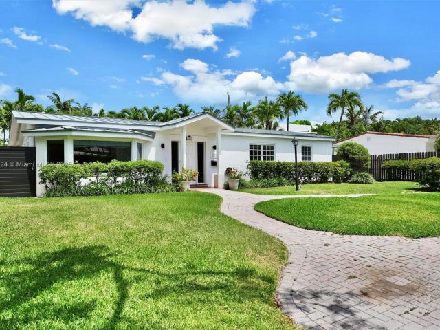 Home for sale at 255 Ridgewood Rd - photo 5964035