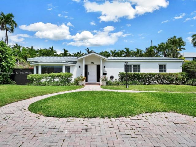 Home for sale at 255 Ridgewood Rd - photo 5964036