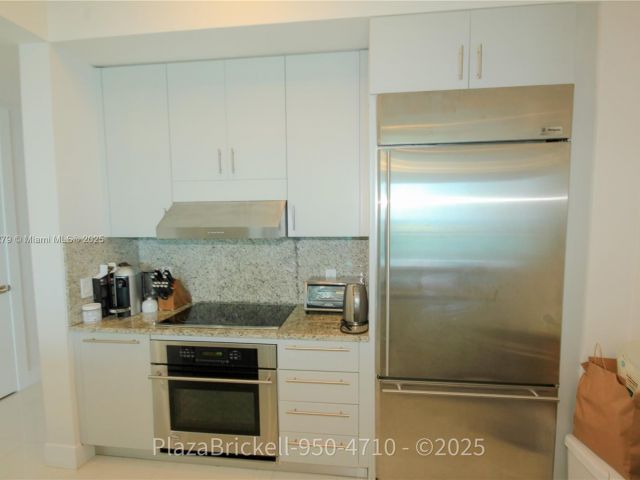Apartment for sale  Unit #4710 - photo 5945167