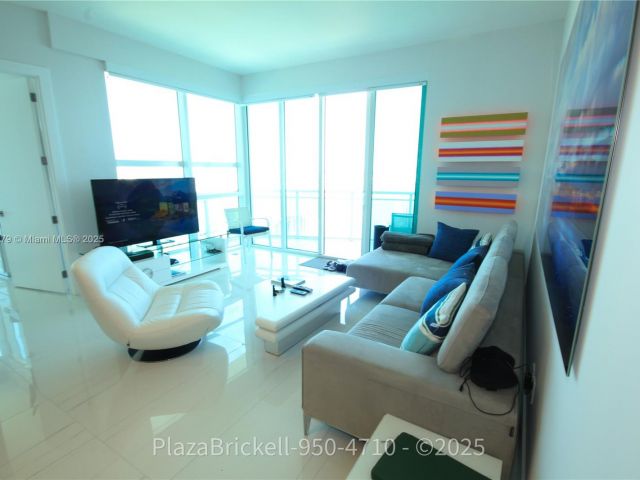 Apartment for sale  Unit #4710 - photo 5945171