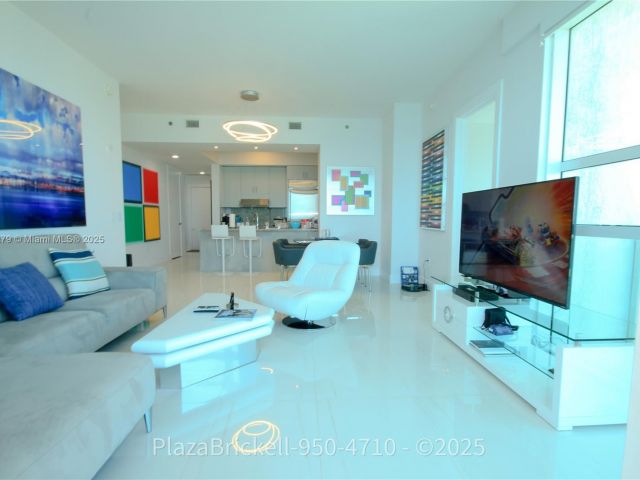 Apartment for sale  Unit #4710 - photo 5945177