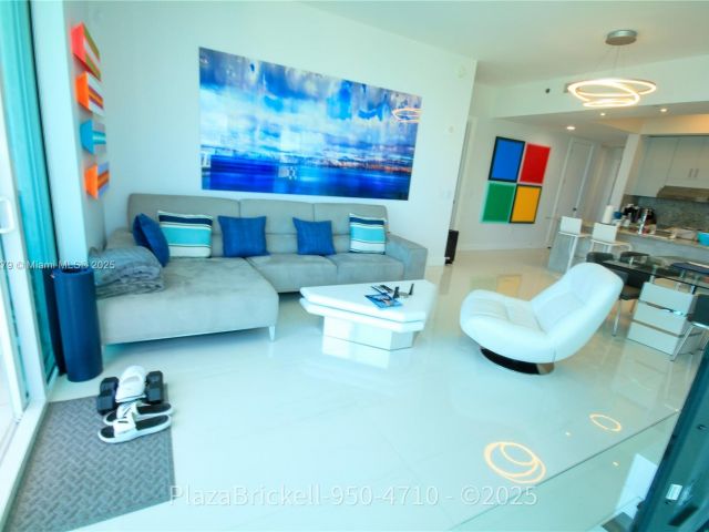 Apartment for sale  Unit #4710 - photo 5945179