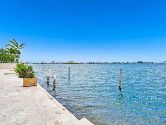 Home for sale at 1990 NE 119TH RD - photo 5932162