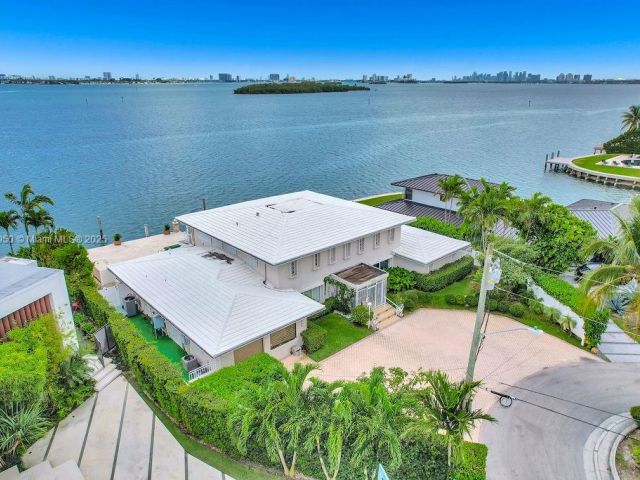 Home for sale at 1990 NE 119TH RD - photo 5932167