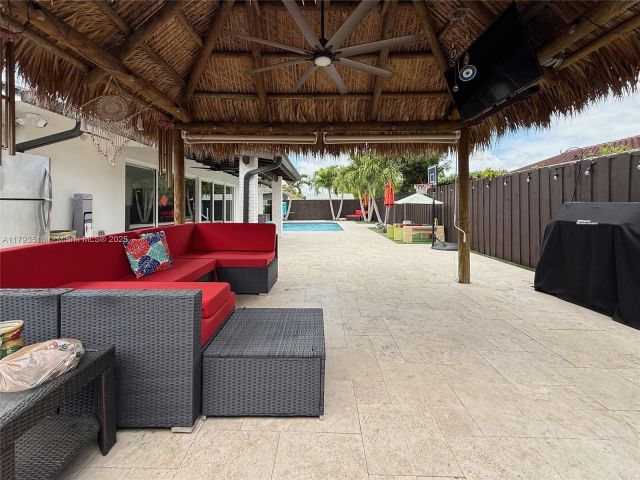 Home for sale at 10433 SW 21st Ter - photo 5966956