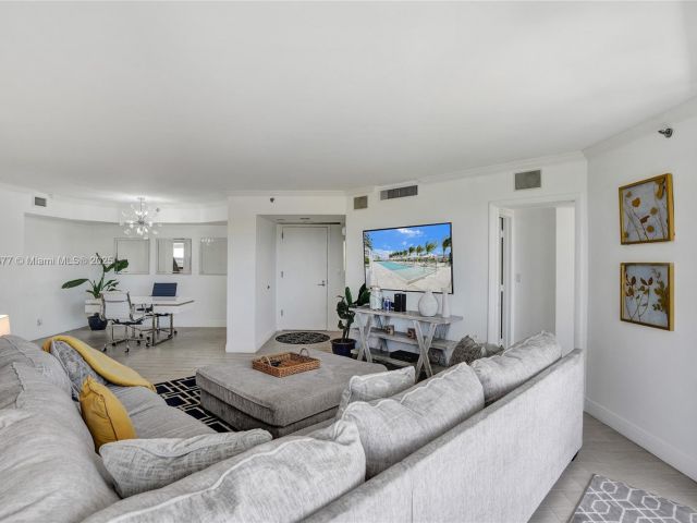 Apartment for sale  Unit #503 - photo 6002979