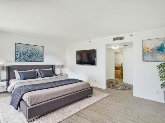 Apartment for sale  Unit #503 - photo 6002993