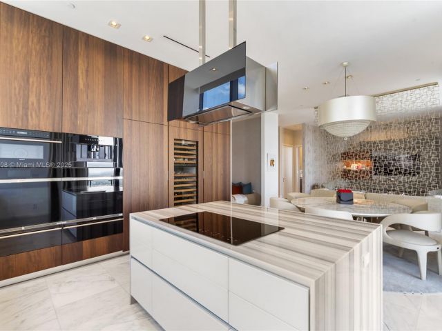 Apartment for sale  Unit #3002 - photo 5960579