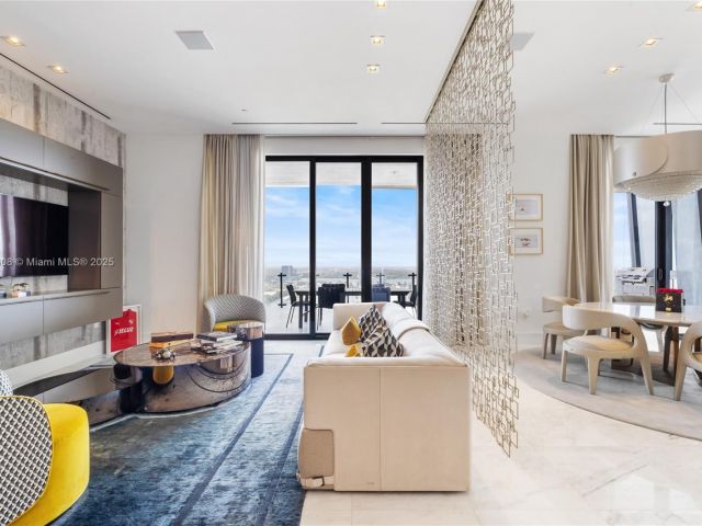 Apartment for sale  Unit #3002 - photo 5960588