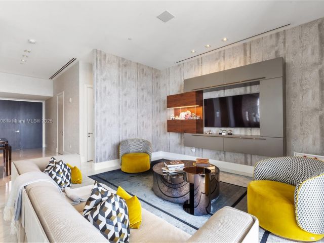 Apartment for sale  Unit #3002 - photo 5960591