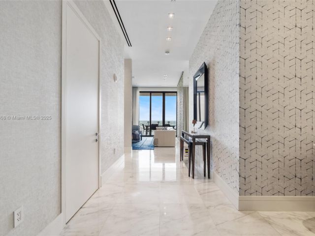 Apartment for sale  Unit #3002 - photo 5960593