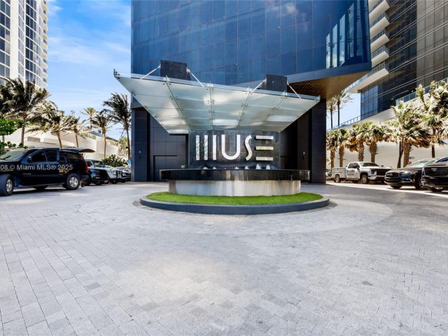 Apartment for sale  Unit #3002 - photo 5960595