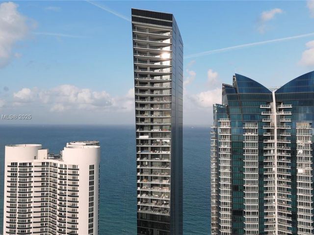 Apartment for sale  Unit #3002 - photo 5960596