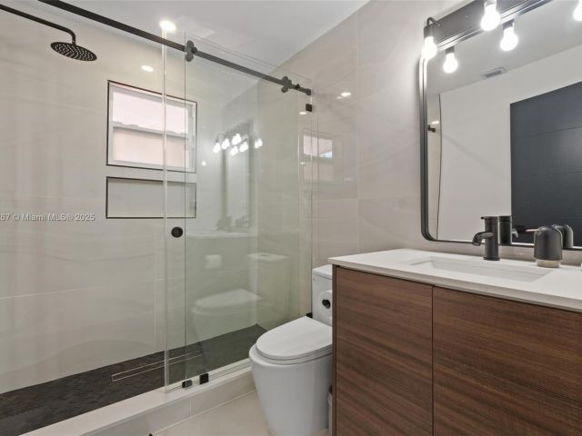 Home for sale at 4430 NW 1st Ave - photo 5932343