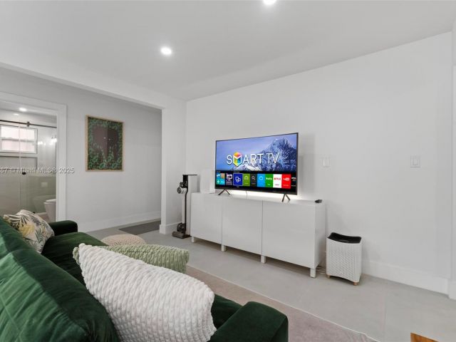 Home for sale at 4430 NW 1st Ave - photo 5932353