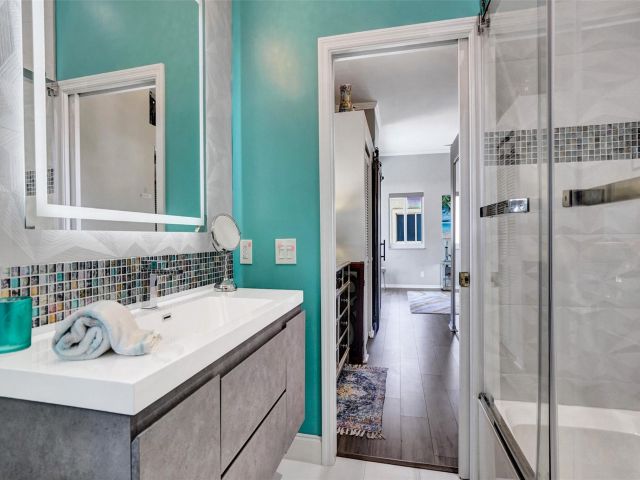 Home for sale at 1744 NE 9th St - photo 6053552