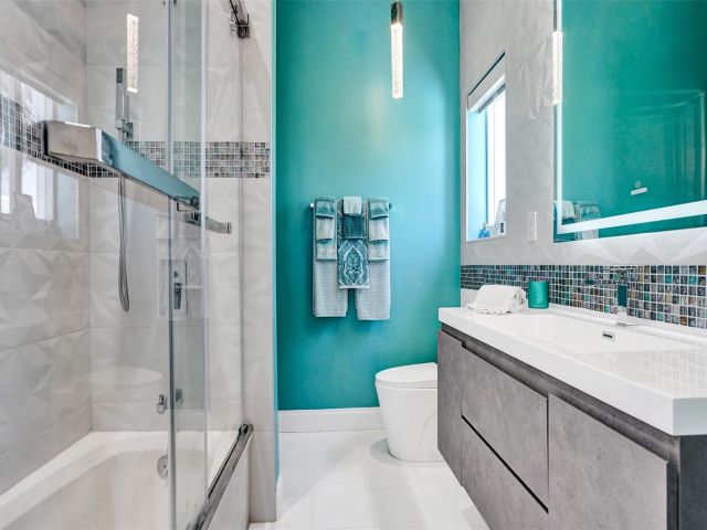 Home for sale at 1744 NE 9th St - photo 6053553