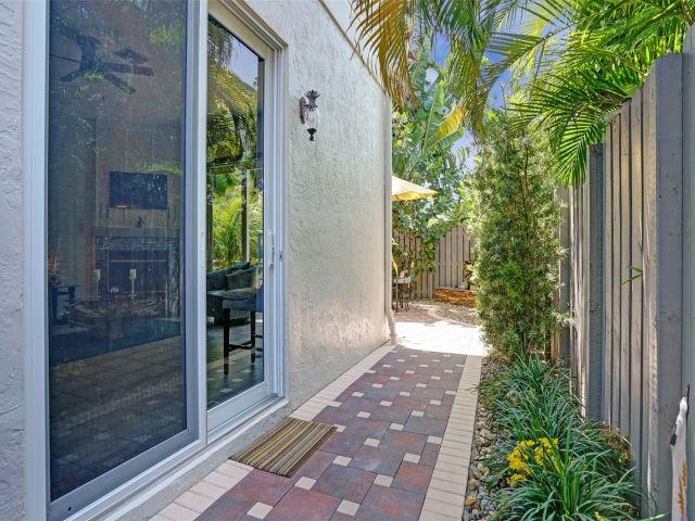 Home for sale at 1744 NE 9th St - photo 6053557