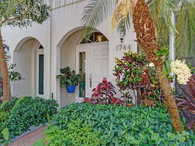 Home for sale at 1744 NE 9th St - photo 6053570