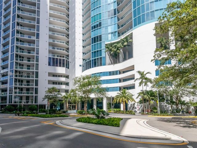 Apartment for sale  Unit #2401 - photo 5933005