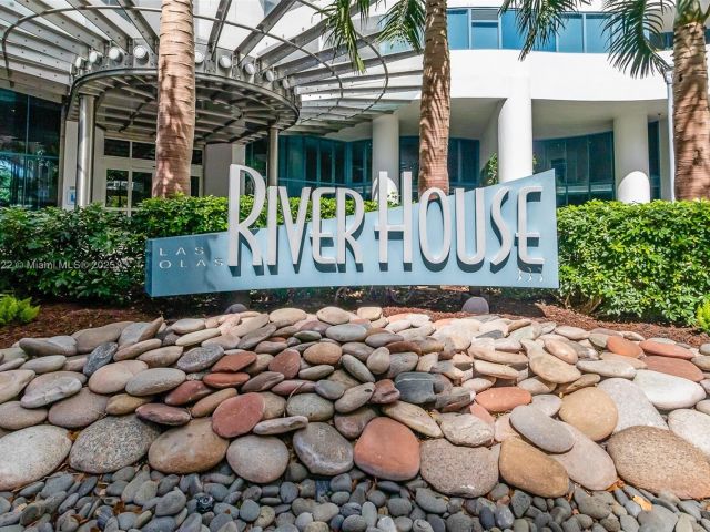 Apartment for sale  Unit #2401 - photo 5933006