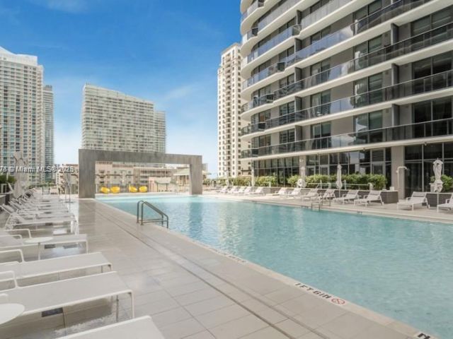 Apartment for sale  Unit #1105 - photo 5935000