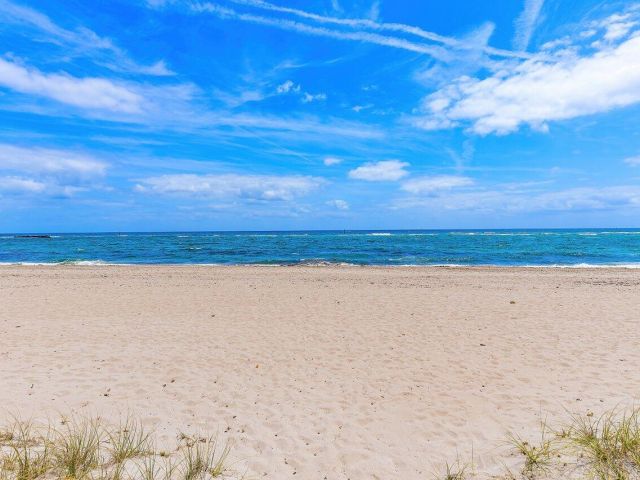 Home for sale at 1906 Bay Drive - photo 6052297