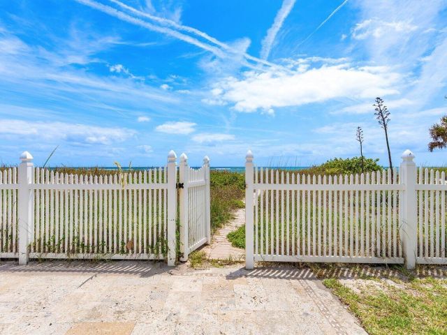 Home for sale at 1906 Bay Drive - photo 6052301