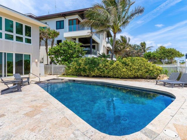 Home for sale at 1906 Bay Drive - photo 6052302