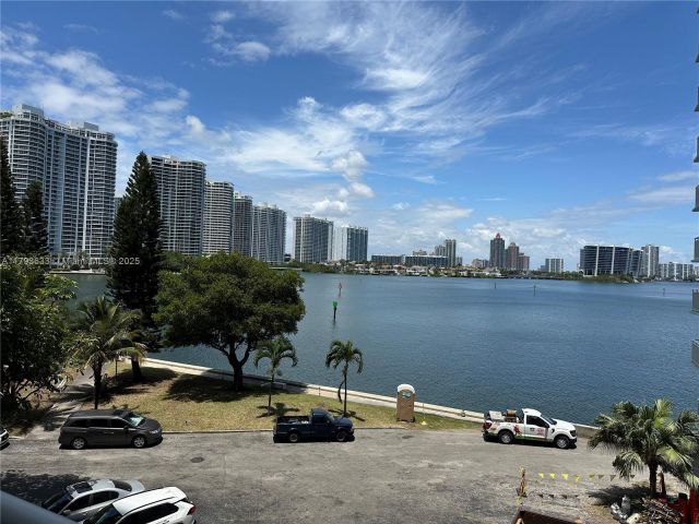 Apartment for sale  Unit #401 - photo 5964249